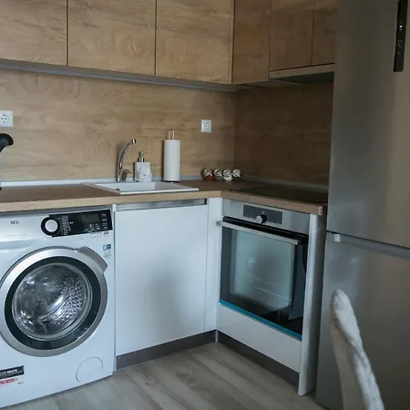 Flora Apartment, Free Parking, Self Chek-in וארנה
