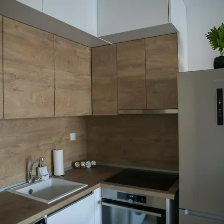 דירה Flora Apartment, Free Parking, Self Chek-in